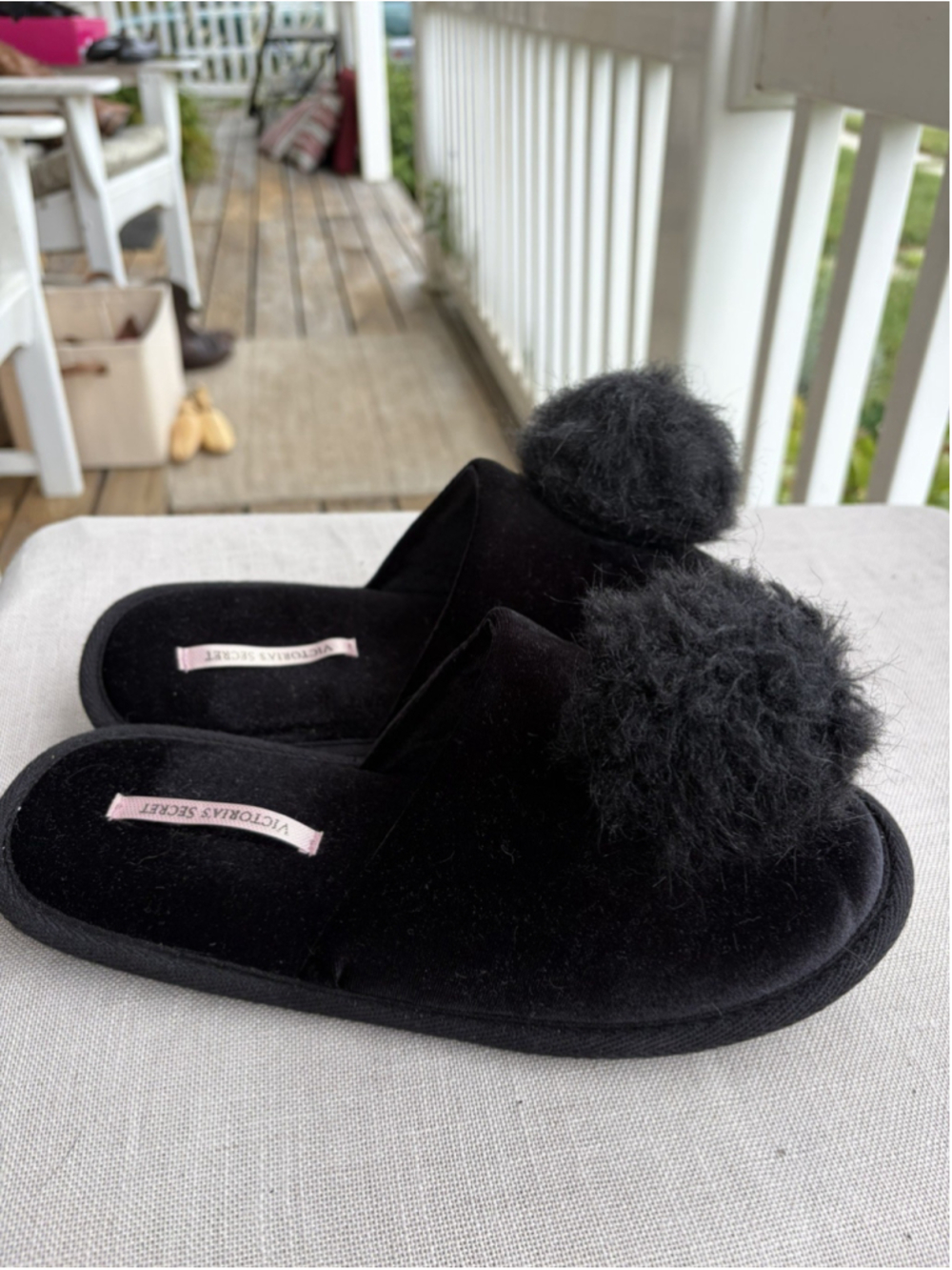 Victoria's Secret Black Velvet Pom Pom Slippers Slide Comfy House Shoes Size M